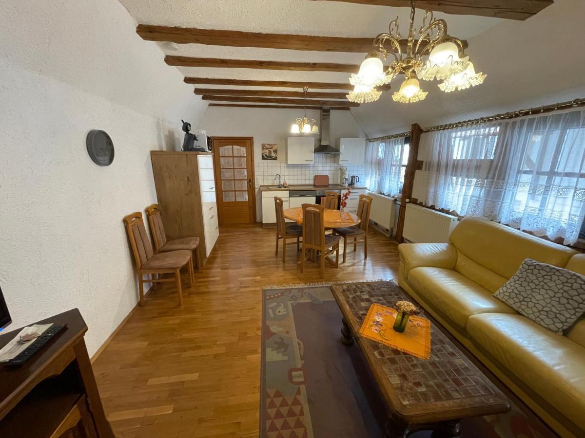 Weingut Und Destillerie Bernd Klein Pleisweiler-Oberhofen Экстерьер фото